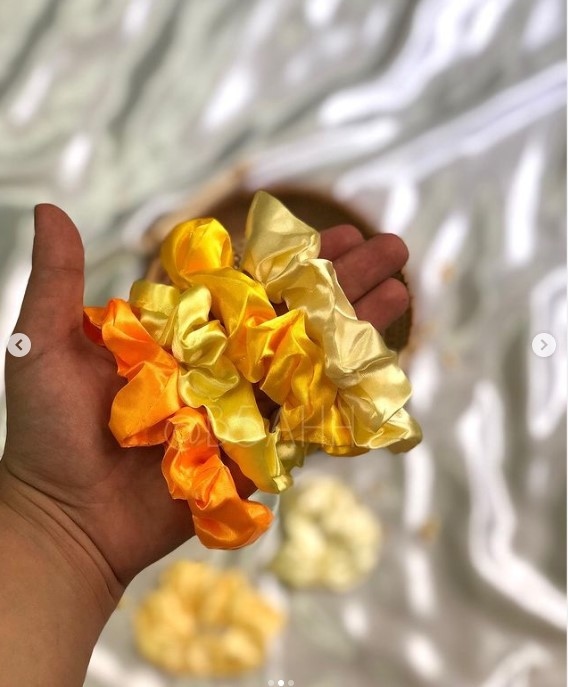 Satin scrunchies - Yellow & Orange collection بكل ساتان  - مجموعة الأصفر و البرتقالي